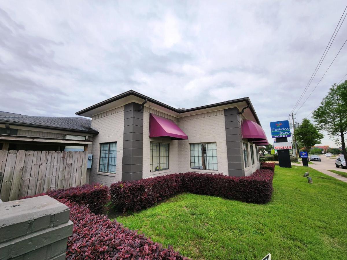 Motel Express Hobby Airport 2*