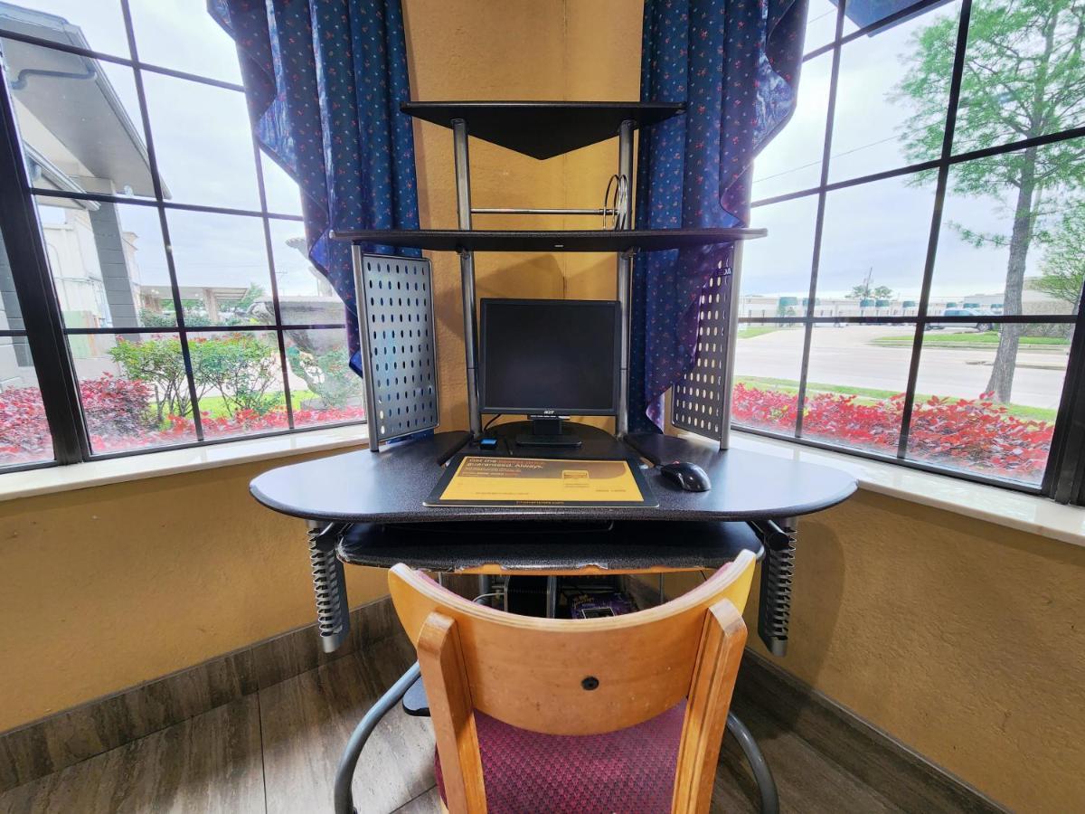 Express Hobby Airport Motel 2*
