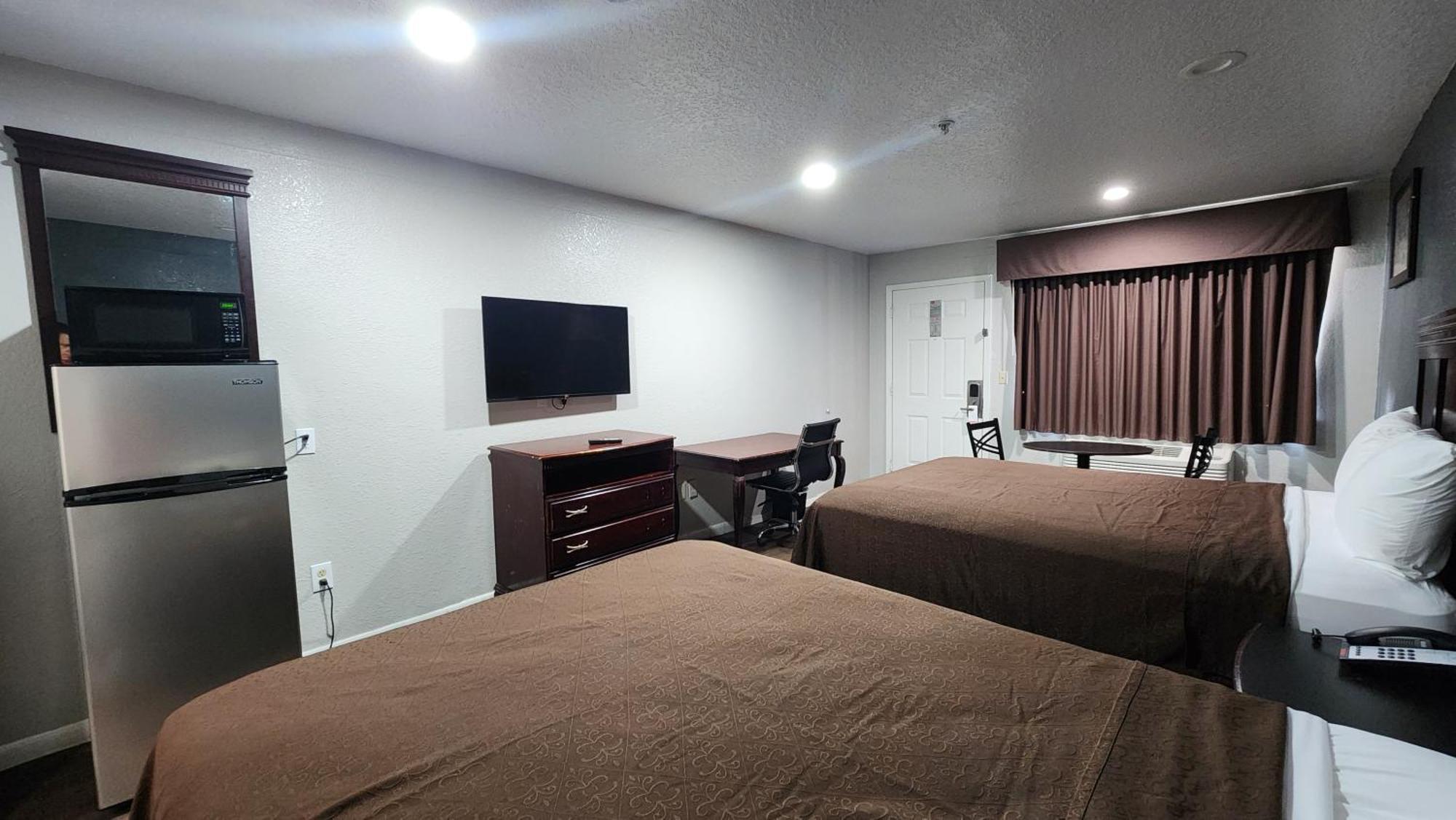 Motel Express Hobby Airport 2*